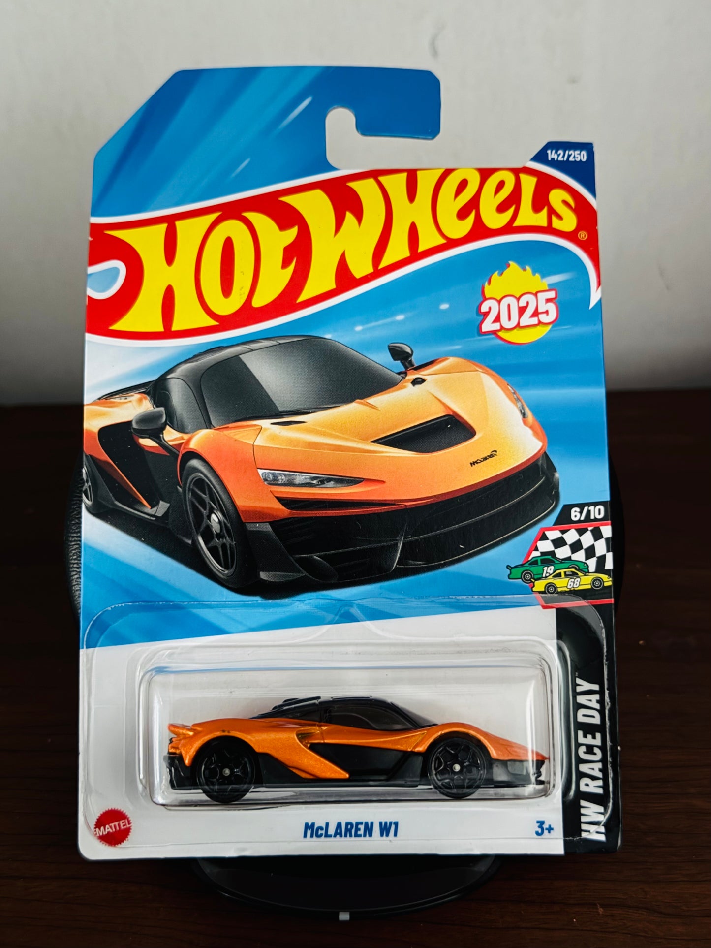 McLaren W1